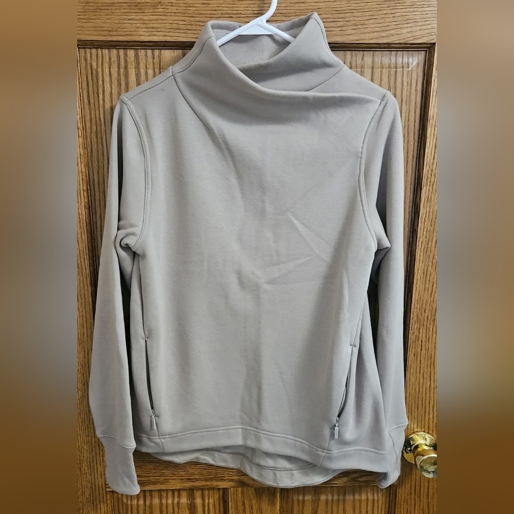 NWOT Athleta Altitude Funnel Neck Sweatshirt